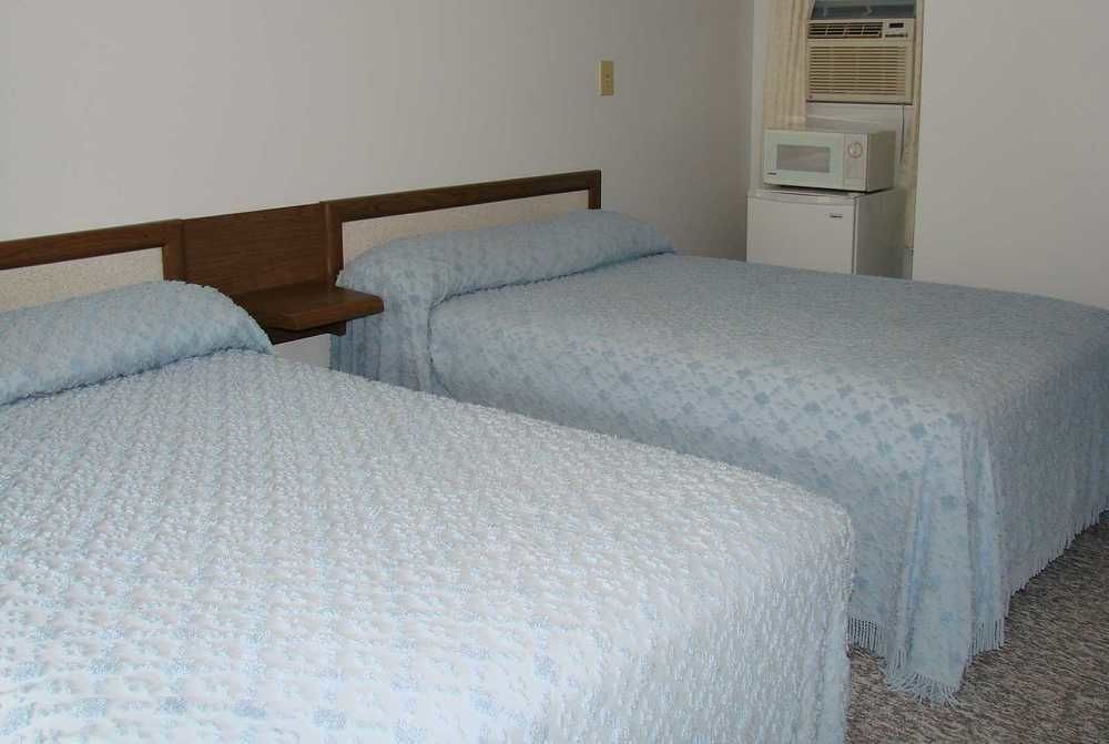 Mcgregor Inn Motel Wilton Eksteriør bilde